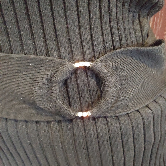 Woman's sweatet - Picture 2 of 4